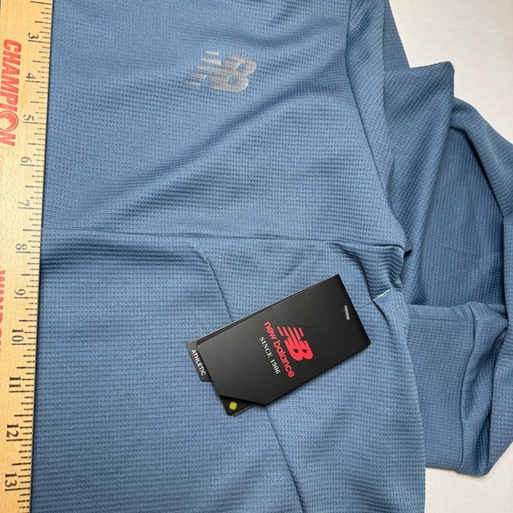 New Balance Men's Tenacity Hooded Quarter Zip - Picture 8 of 8